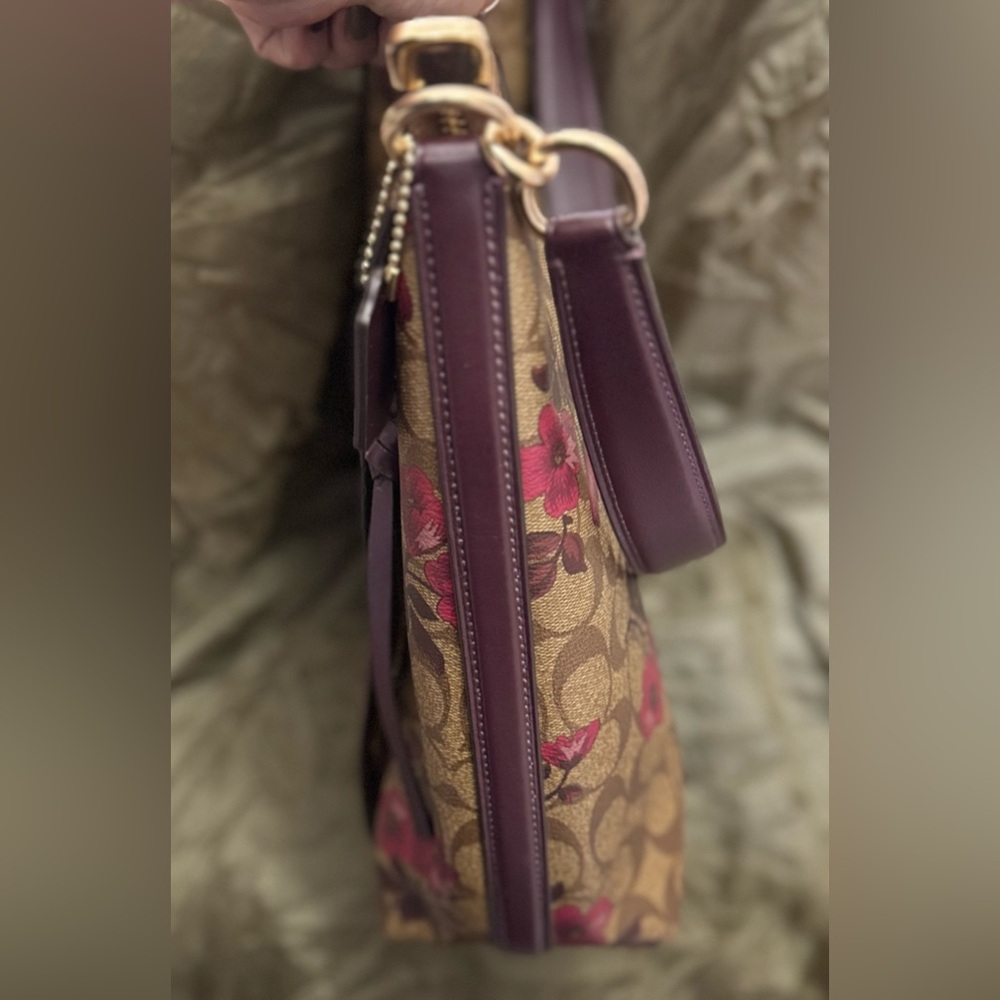 Coach F84729 Marlon Hobo In Signature Canvas With Victorian Floral Print - EUC - Picture 6 of 13
